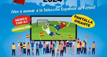 Una pantalla gigante en la plaza de Cervantes para ver la final de la Eurocopa en Alcalá