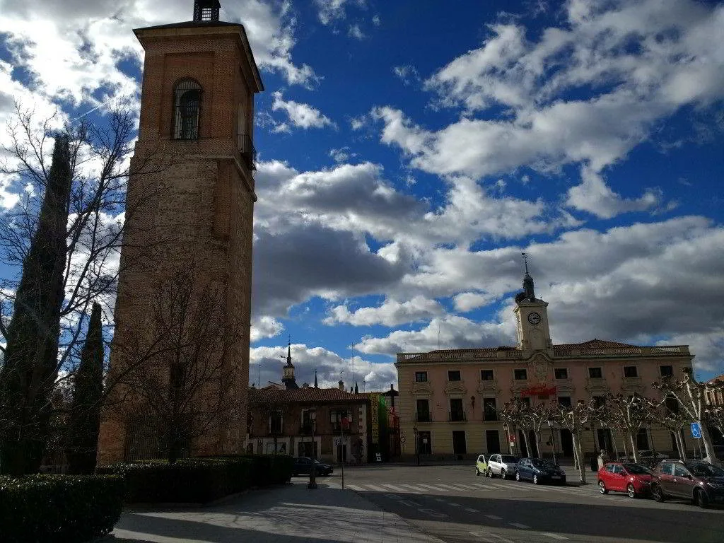 torre y ayuntamiento